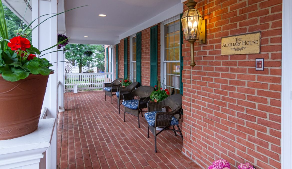 Exterior image of Auxiliary Houses front patio