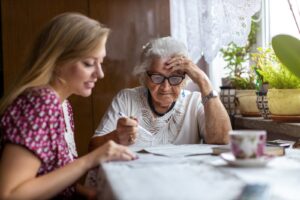 what are the symptoms of Alzheimers 300x200 1