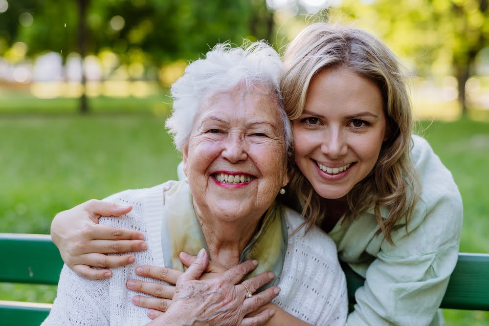 An-image-representing-a-memory-care-facility-near-Baltimore-MD-focusing-on-brain-health-and-cognitive-function-for-seniors-with-dementia Planned social activities 7 days a week, such as card games or art lessons